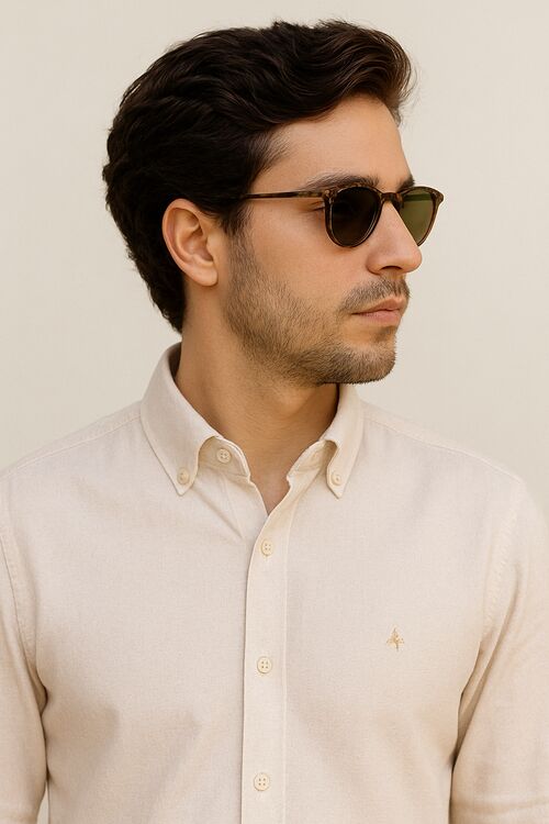 Camisa Maquinetada MC Botão na Gola Bege Caw