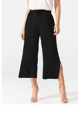 Calça Pantacourt Cor Preto Rovitex